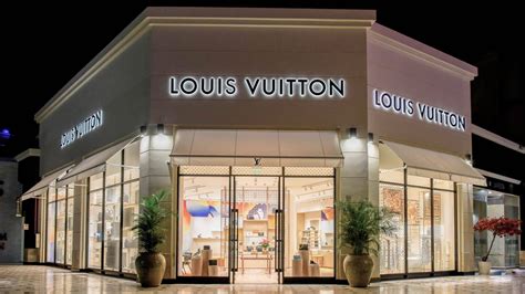 louis vuitton lima jockey plaza|louis vuitton lima plaza.